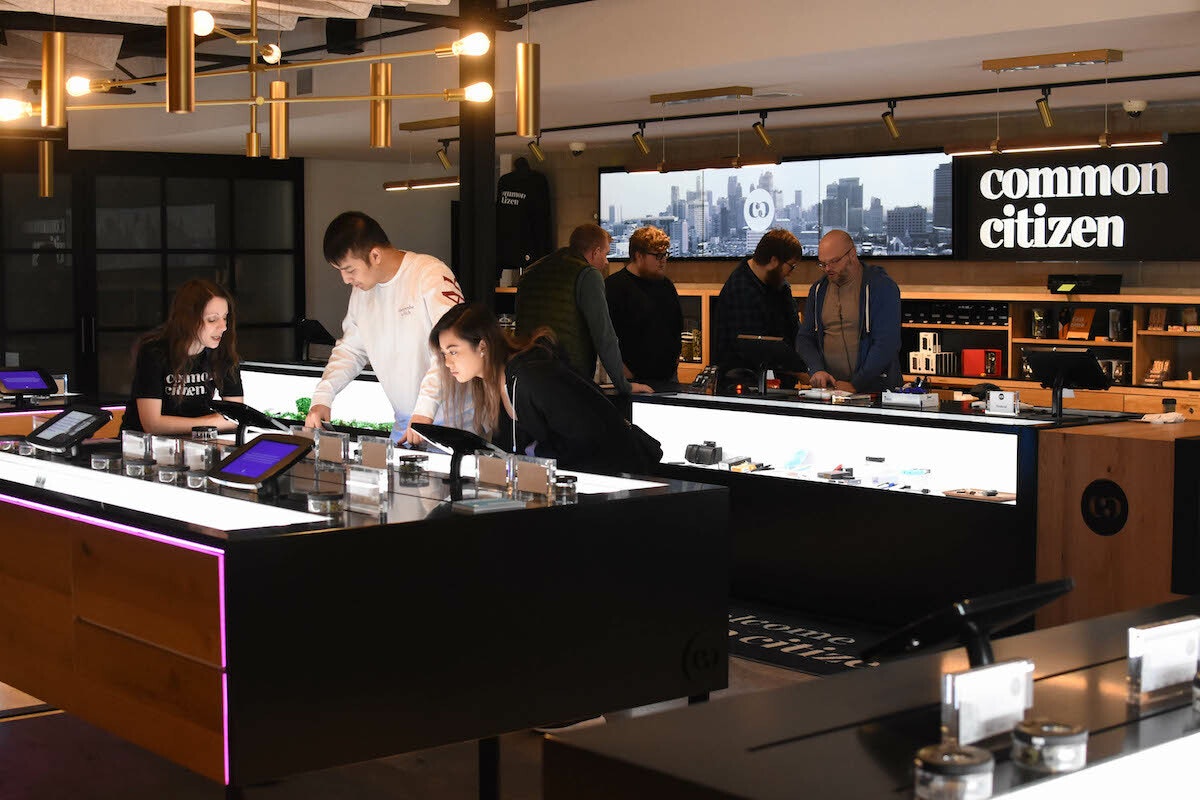 The Complete Guide to Budtender Training Flowhub